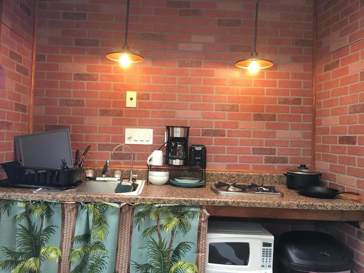 #1 Cabin Tiny House With Kitchen Equipped With Essentials Near At The Volcano Park Pahoa United States